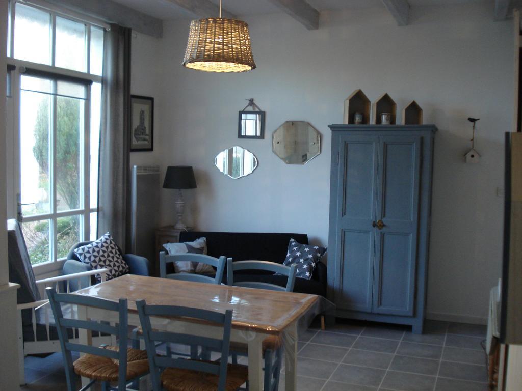 La Petite Maison Du Parc Bois-en-Ardres المظهر الخارجي الصورة